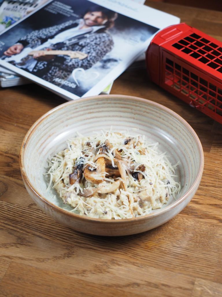 Cauliflower Rice with Cheese and&nbsp;Mushrooms